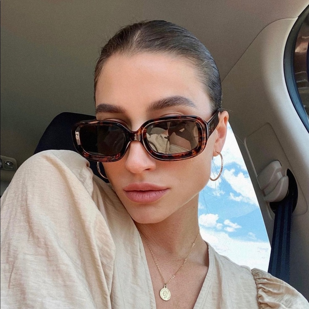 Brand New Meller Sunglasses in Black Dashi Tigris